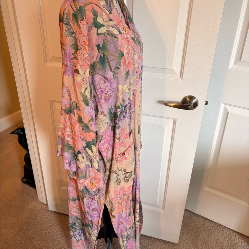 Spell Floral Kimono Open Front M/L EC - Picture 5 of 8